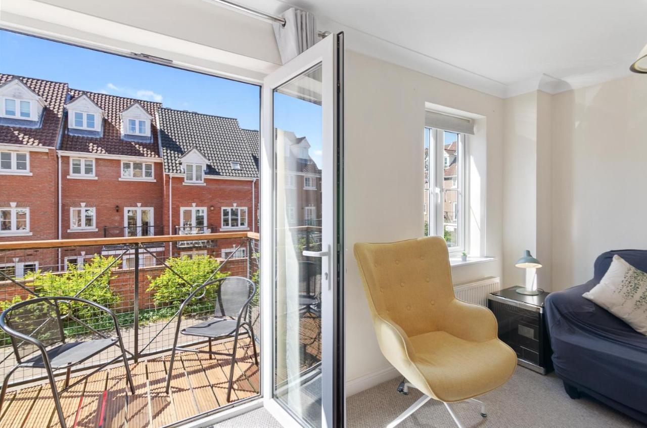 4Br Townhouse Wbalcony Free Parking Fast Wi-Fi Villa NWI Eksteriør billede