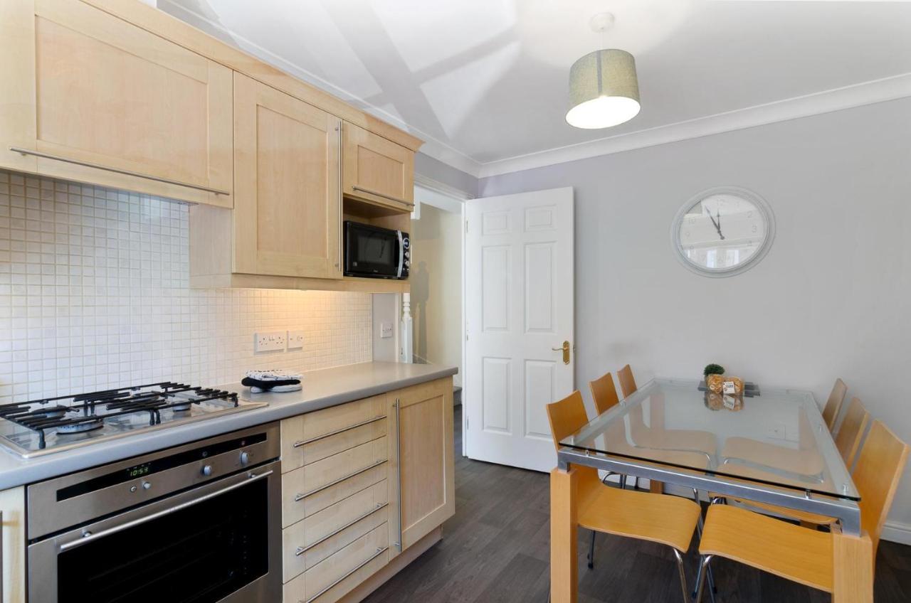 4Br Townhouse Wbalcony Free Parking Fast Wi-Fi Villa NWI Eksteriør billede